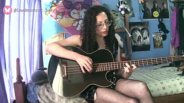 lewd mooncat online show from March 31, 8:31 pm