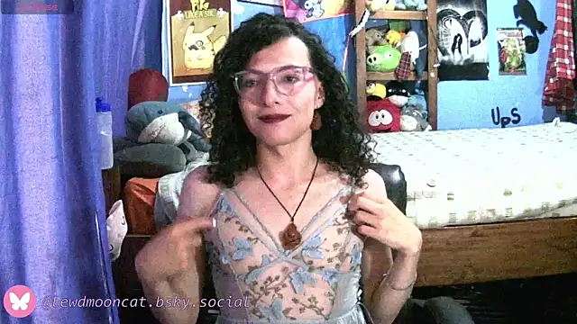 lewd mooncat online show from June 12, 10:41 pm