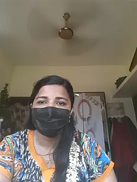 Snapshot of Tamil_Luckly_girl chatting on April 6, 9:21 am Tamil Luckly girl online show from April 6, 9:21 am