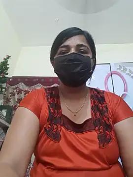 Snapshot of Tamil_Luckly_girl chatting on April 8, 7:19 am Tamil Luckly girl online show from April 8, 7:19 am