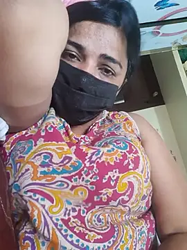 Snapshot of Tamil_Luckly_girl chatting on April 13, 10:21 am Tamil Luckly girl online show from April 13, 10:21 am