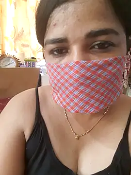 Snapshot of Tamil_Luckly_girl chatting on April 20, 5:21 am Tamil Luckly girl online show from April 20, 5:21 am
