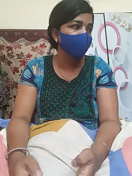 Snapshot of Tamil_Luckly_girl chatting on April 26, 6:11 am Tamil Luckly girl online show from April 26, 6:11 am