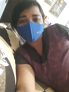 Snapshot of Tamil_Luckly_girl chatting on May 18, 12:18 am Tamil Luckly girl online show from May 18, 12:18 am
