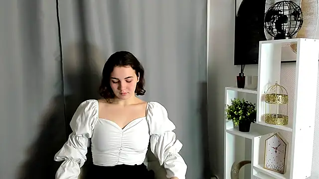 Snapshot of ShalaBethay chatting on February 16, 6:26 pm ShalaBethay online show from February 16, 6:26 pm