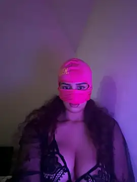 Esmeralda972 online show from February 16, 6:59 pm