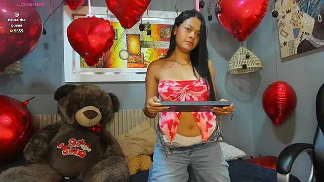 zuriturnher online show from February 22, 12:15 pm