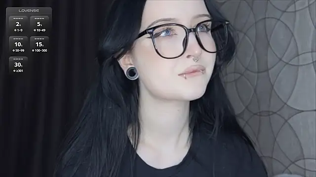 Snapshot of SinSpirits chatting on February 17, 6:58 pm SinSpirits online show from February 17, 6:58 pm