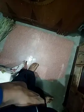 Snapshot of Avinh_09 chatting on February 18, 1:34 am Avinh 09 online show from February 18, 1:34 am