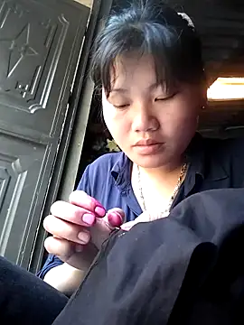 Snapshot of Baby_flower_1 chatting on February 17, 6:54 am Baby flower 1 online show from February 17, 6:54 am