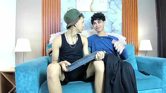 BOYS PLAY online show from April 17, 1:19 am