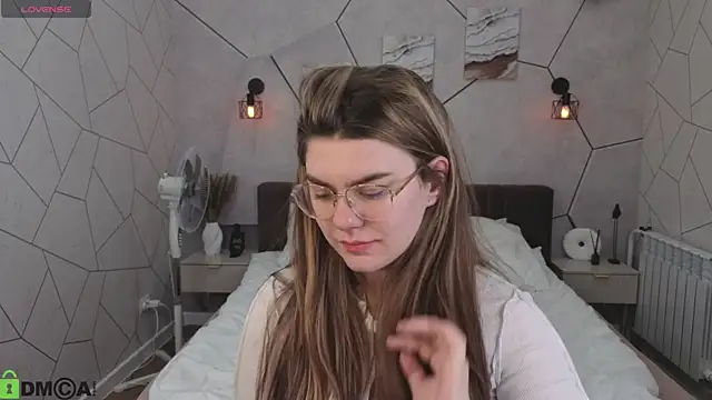 zoe j0y online show from February 20, 6:26 am