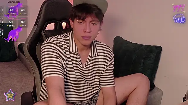 Snapshot of _-Lucky-_ chatting on February 27, 5:02 pm -Lucky- online show from February 27, 5:02 pm