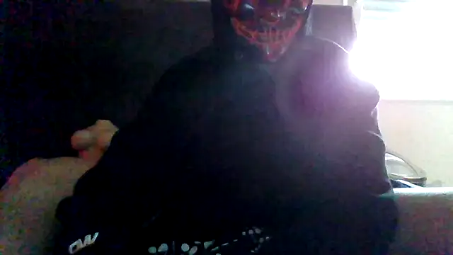 Snapshot of Blackklu chatting on March 31, 3:34 pm Blackklu online show from March 31, 3:34 pm