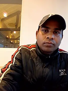 Snapshot of Amina___trans__sexy chatting on February 26, 11:42 am Amina trans sexy online show from February 26, 11:42 am