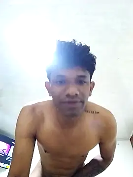 Snapshot of Henderson01 chatting on February 16, 8:10 am Henderson01 online show from February 16, 8:10 am