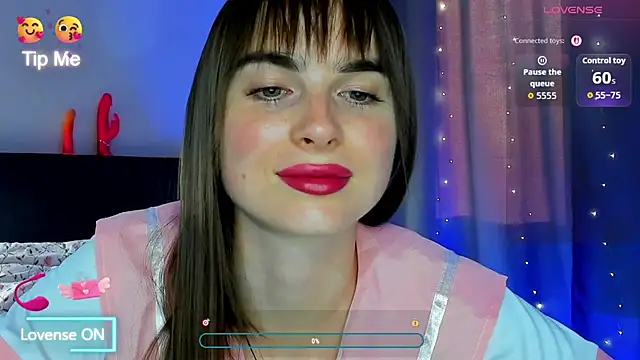 Snapshot of megann_fox2 chatting on July 18, 4:33 pm megann fox2 online show from July 18, 4:33 pm