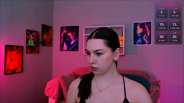 amalialowell online show from May 28, 9:17 am