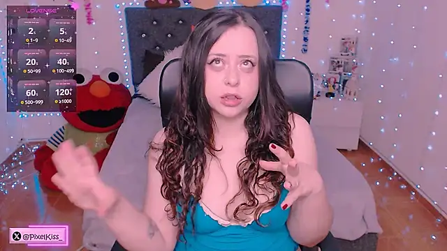 PixelKiss  online show from May 28, 10:34 am