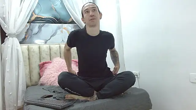 Dilan Lust online show from February 23, 12:35 pm