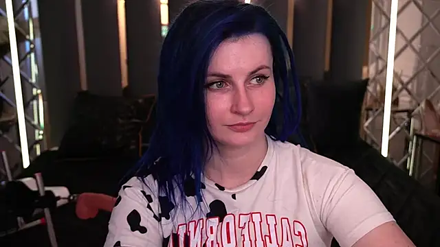 Snapshot of AlisaGracee chatting on July 7, 5:43 am AlisaGracee online show from July 7, 5:43 am