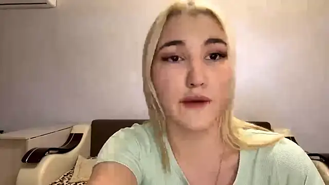 MerryVideo online show from April 2, 4:48 pm