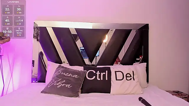 Mia Iron online show from April 14, 1:06 pm