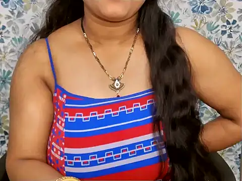 Snapshot of YOUR_URVI_ chatting on February 26, 7:51 am YOUR URVI online show from February 26, 7:51 am