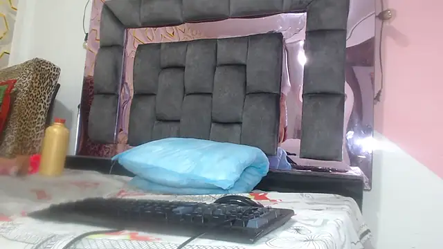 Tatty--Brown online show from April 14, 6:25 pm