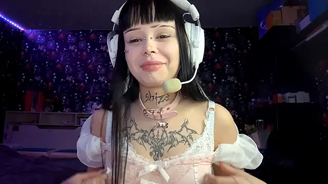 Luna Sohotti online show from March 8, 3:16 pm