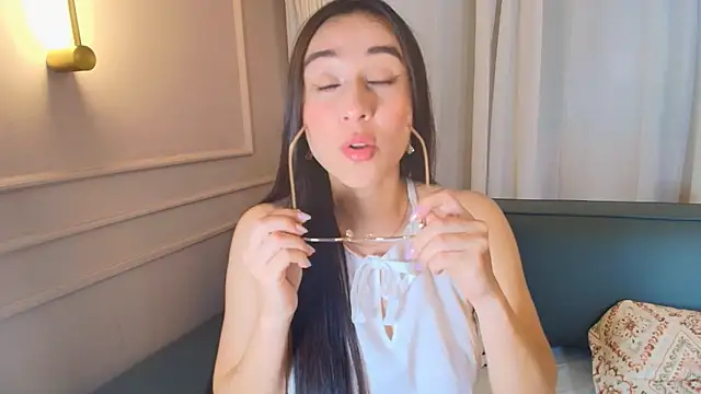 Dorothy valerisse online show from March 18, 10:51 am