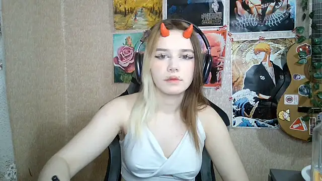 MilaTyan online show from April 18, 5:17 pm