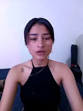 Lili  Clan online show from March 29, 3:45 pm