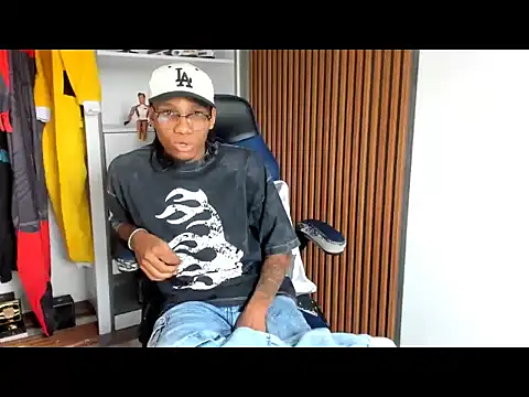 yandi hot online show from February 27, 2:28 pm