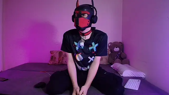 Snapshot of K9_GoodBoy chatting on April 1, 5:54 pm K9 GoodBoy online show from April 1, 5:54 pm
