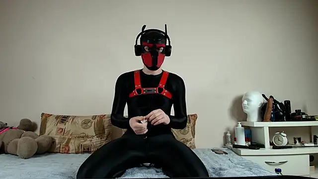 Snapshot of K9_GoodBoy chatting on April 26, 9:23 pm K9 GoodBoy online show from April 26, 9:23 pm