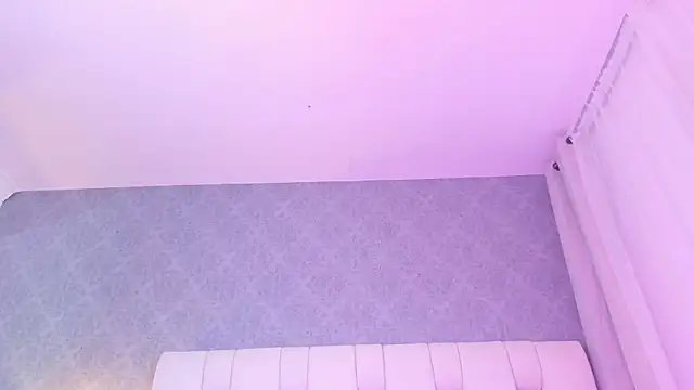 Snapshot of alisstarr chatting on February 20, 11:32 am alisstarr online show from February 20, 11:32 am