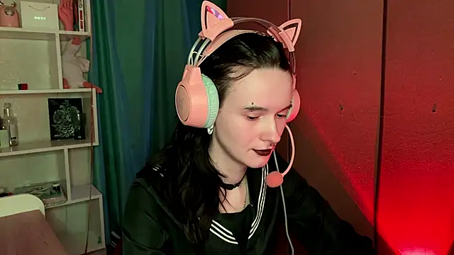 MabelDefina online show from March 9, 11:03 am