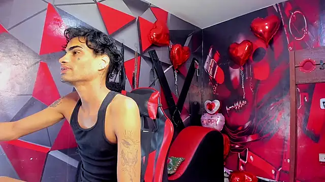 Snapshot of Gay_Red_Room chatting on February 18, 3:02 am Gay Red Room online show from February 18, 3:02 am