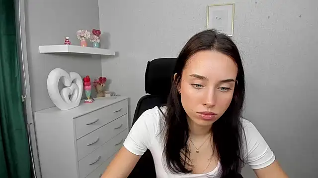 AdeleSolo online show from March 23, 6:28 am