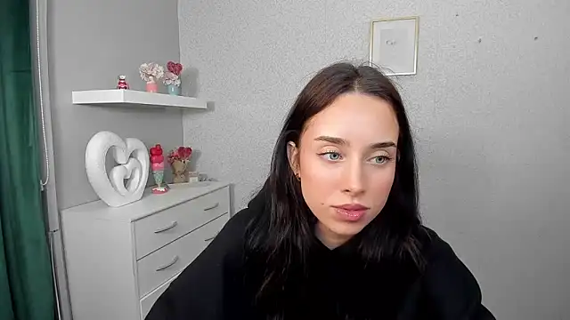 AdeleSolo online show from March 24, 6:29 am