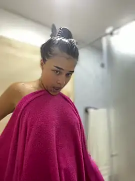 Snapshot of I_Samanthaa chatting on February 17, 10:16 pm I Samanthaa online show from February 17, 10:16 pm