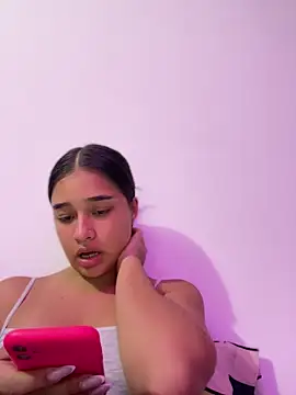 Snapshot of I_Samanthaa chatting on February 26, 2:10 am I Samanthaa online show from February 26, 2:10 am