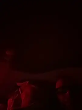 Snapshot of shark822 chatting on March 1, 9:50 pm shark822 online show from March 1, 9:50 pm