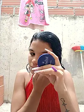 Little-Pussy19 online show from February 18, 6:59 pm