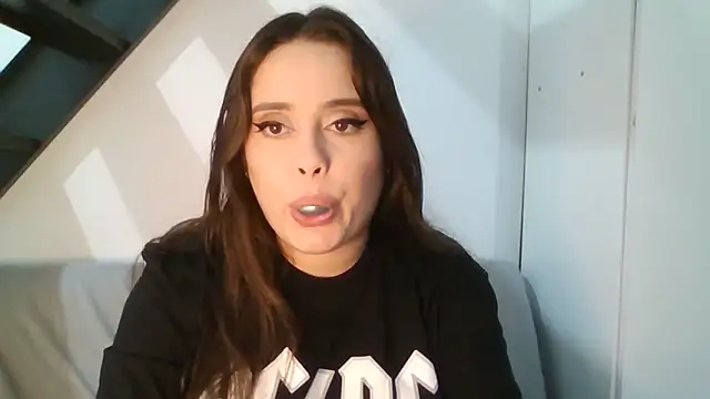 PutaYasmim online show from February 28, 11:50 pm