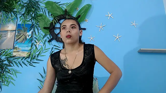 skinnysexy18 online show from July 8, 8:02 pm