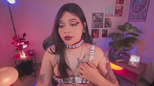 violette clerk1  online show from February 26, 7:24 pm