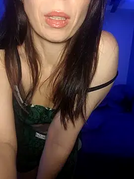 Snapshot of On_ViBE chatting on February 20, 12:38 pm On ViBE online show from February 20, 12:38 pm