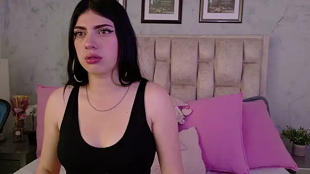 IsabellaRossi online show from April 12, 4:23 pm